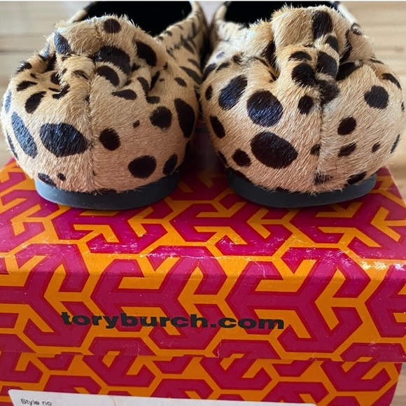 🚫SOLD🚫🌈🏵Tory Burch🏵flats shoes/cheetah coconut gold/reva hair calf leather - Picture 3 of 6